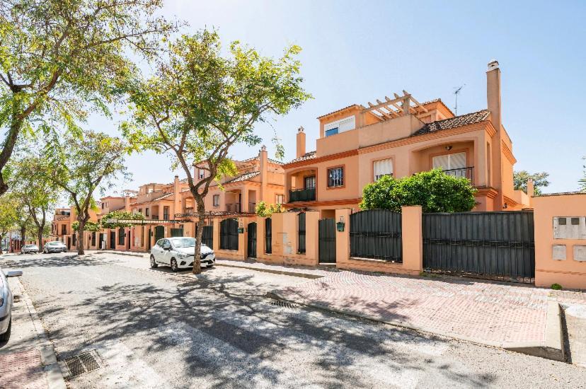 3 La Casa De Marilo Lägenhet Tomares Exteriör bild