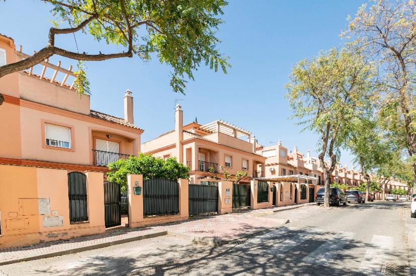 3 La Casa De Marilo Lägenhet Tomares Exteriör bild